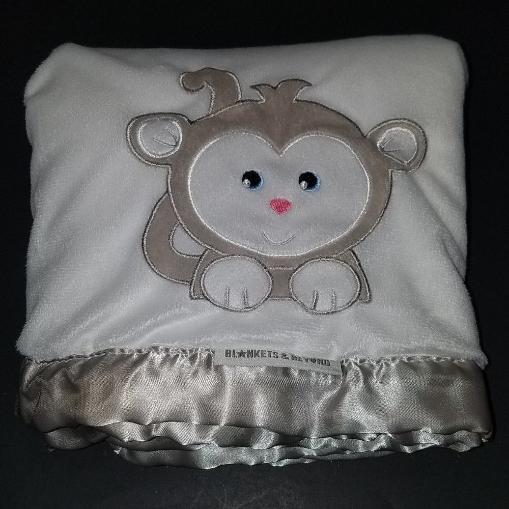 Blankets & Beyond White Tan Monkey Fleece Baby Blanket Lovey 28"x34" Satin Trim